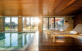 Golden Tulip Canela